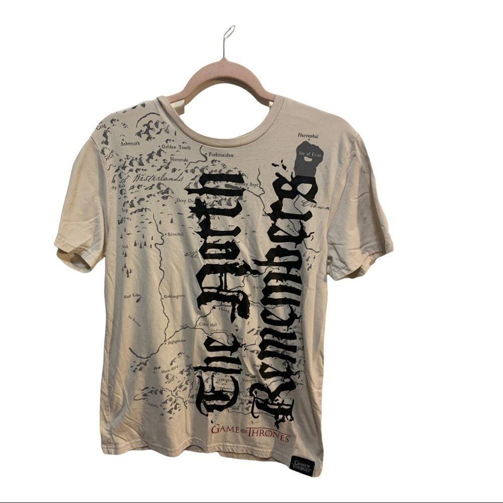 Game of Thrones tee shirt T-shirt  size med. Cool tee!